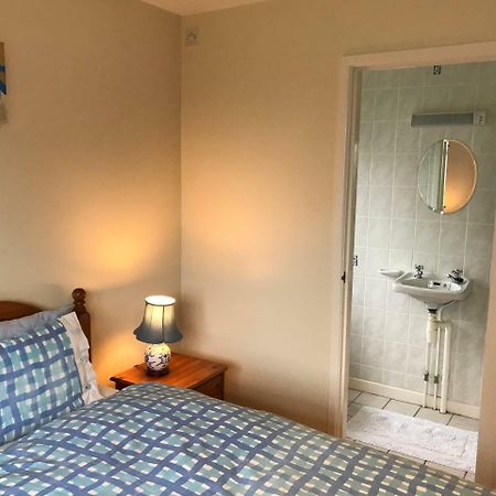 Barnfield Bed And Breakfast Downton  Eksteriør billede